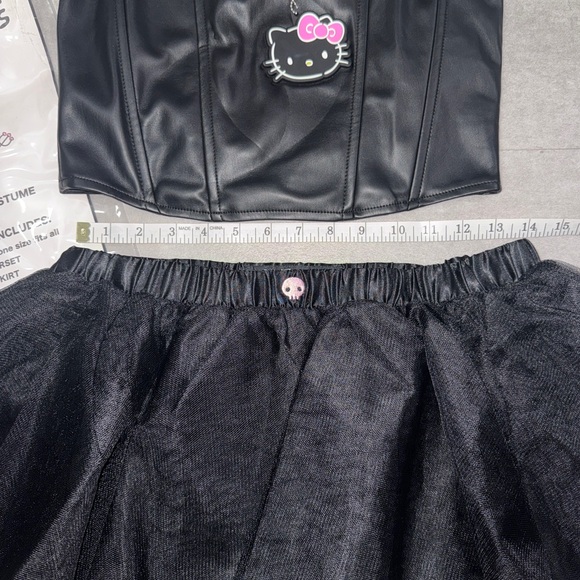 Hello Kitty & Friends Kuromi Costume Set - Picture 5 of 7